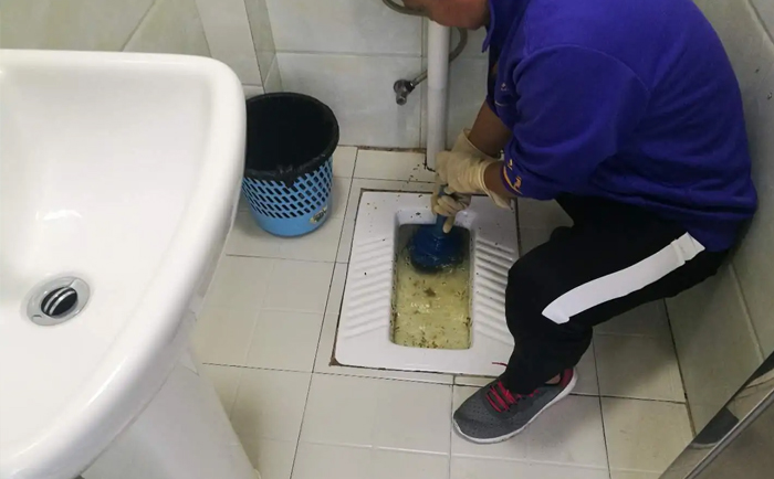 新巴尔虎左疏通蹲坑